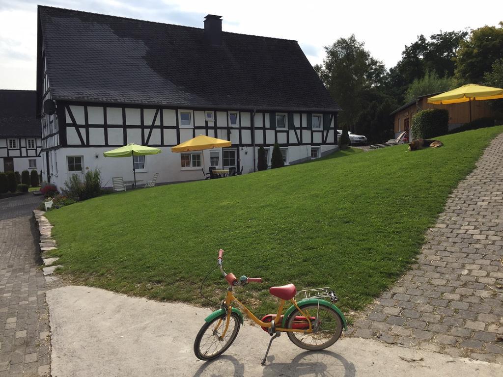 Ferienbauernhof Familie Stratmann Apartment เอสลัวห์ ภายนอก รูปภาพ